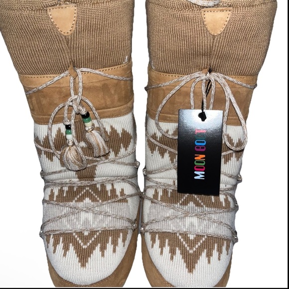 ALANUI X MOON BOOT Icon boots knit tan cream EU 38 US 7-8 sweater boho bead NEW - Picture 7 of 16